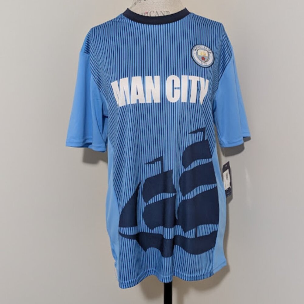 Manchester City Offical jersey NWT size L